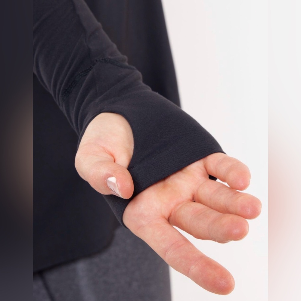 *Sold* Lululemon Rehearsal Long Sleeve - Picture 2 of 6